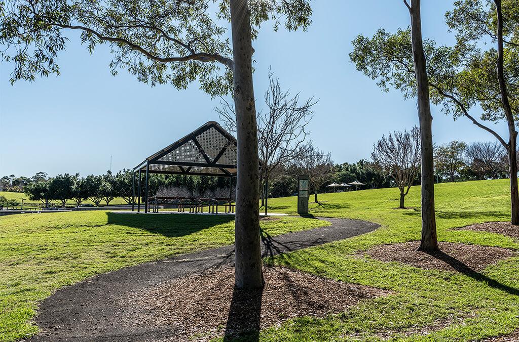 Lake Pavilion, Bicentennial park