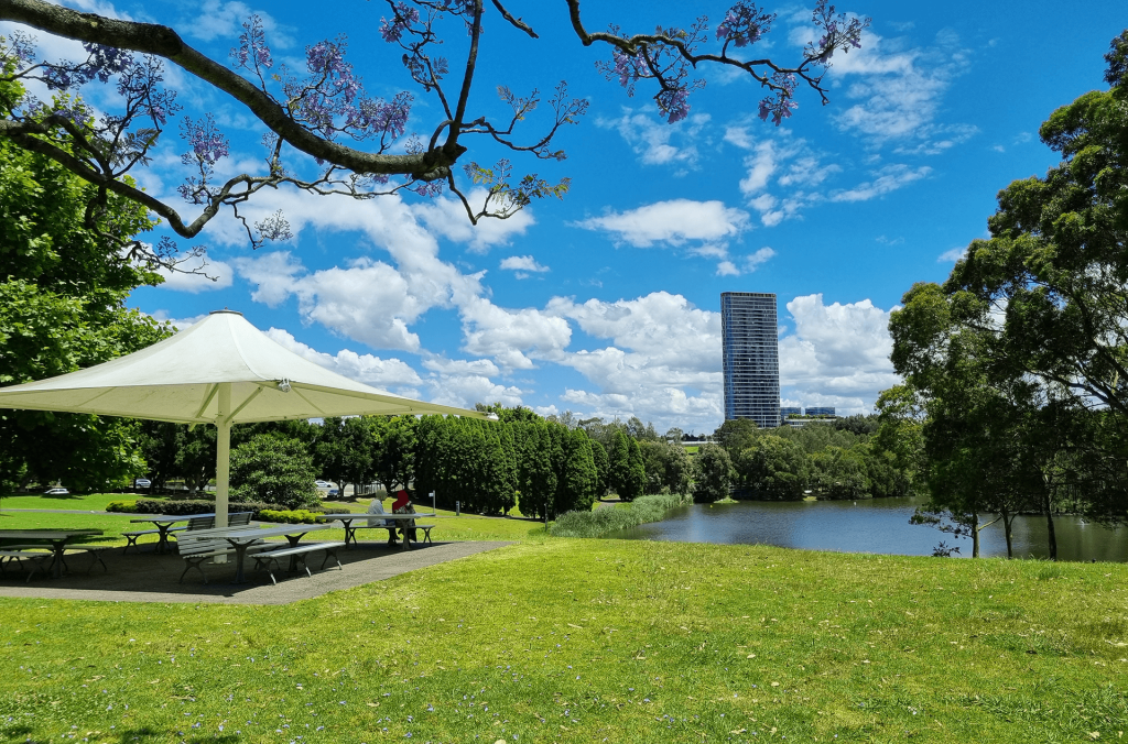 Picnic pavilion next to Lake Belvedere